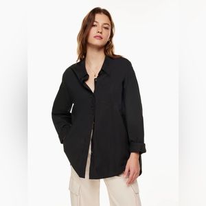NWOT Aritzia Relaxed Button-up Poplin Shirt